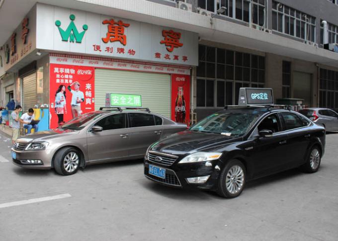Esposizione di pubblicità della cima LED dell'automobile del taxi