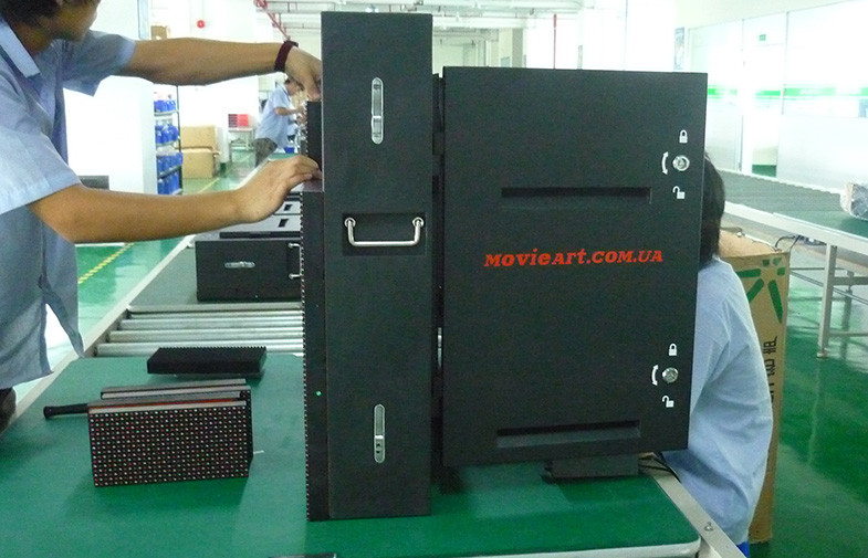 SHENZHEN YUCHIP LIGHTING CO., LTD linea di produzione del produttore