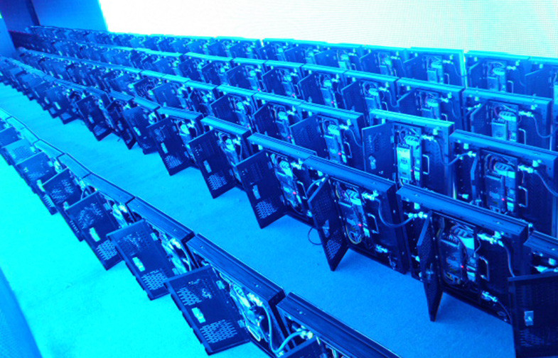 SHENZHEN YUCHIP LIGHTING CO., LTD linea di produzione del produttore