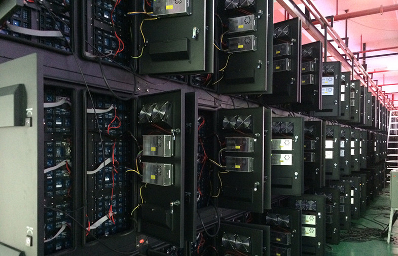 SHENZHEN YUCHIP LIGHTING CO., LTD linea di produzione del produttore