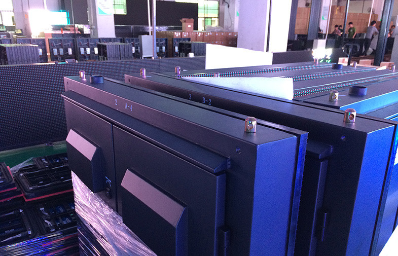 SHENZHEN YUCHIP LIGHTING CO., LTD linea di produzione del produttore