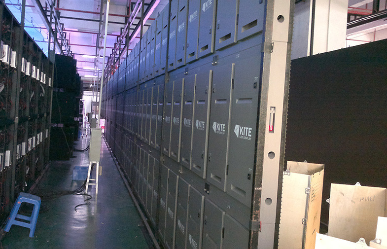SHENZHEN YUCHIP LIGHTING CO., LTD linea di produzione del produttore